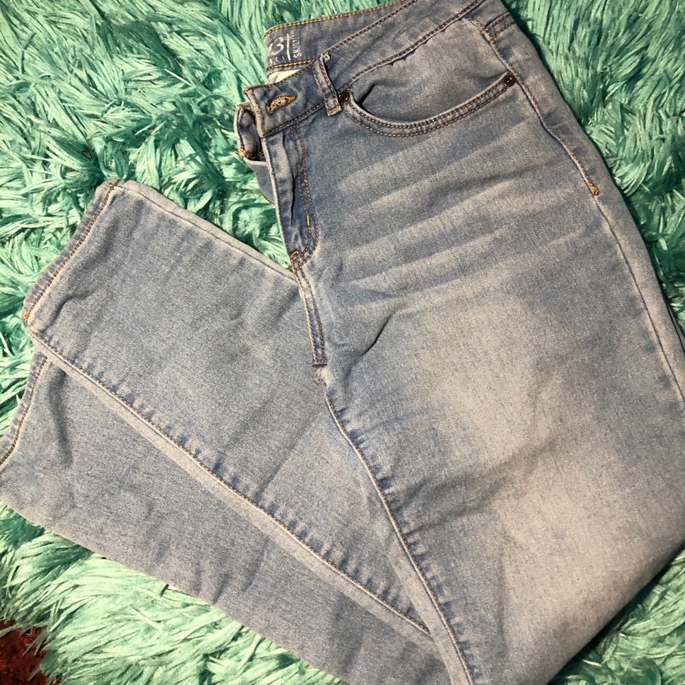 Blue skinny jeans